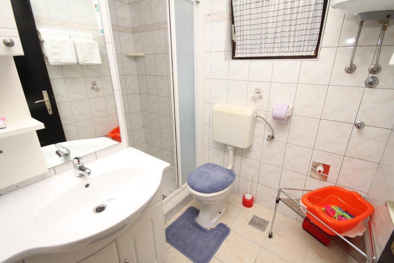 Apartments By The Sea Razanj, Rogoznica - 8361 Ngoại thất bức ảnh
