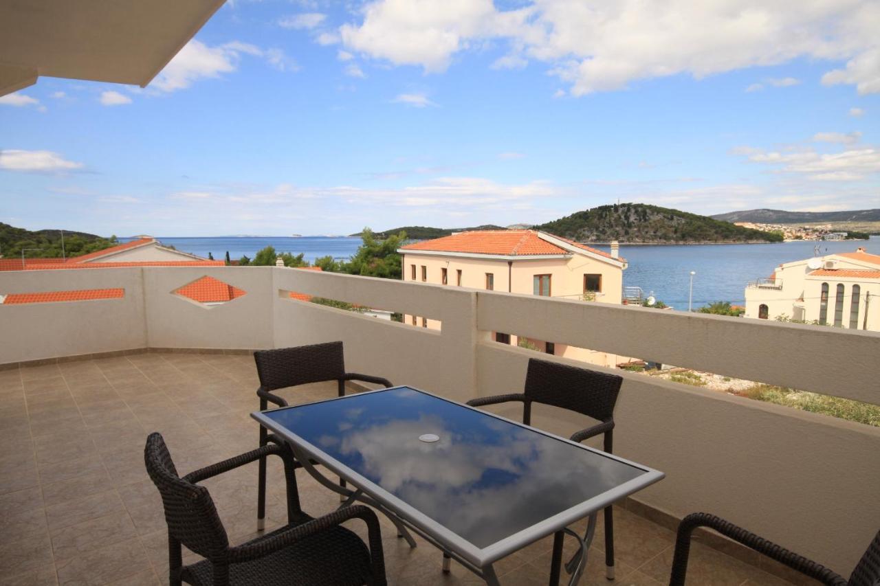 Apartments By The Sea Razanj, Rogoznica - 8361 Ngoại thất bức ảnh
